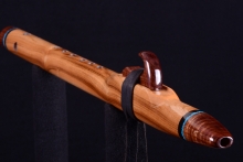 Eucalyptus Native American Flute, Minor, Mid A-4, #I35A